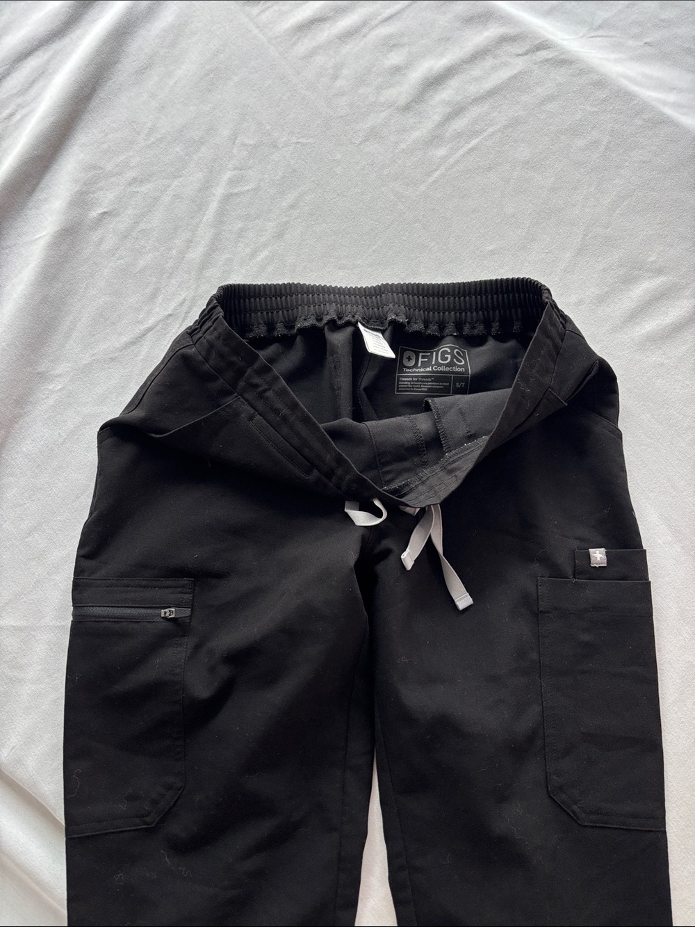 Figs Black Drawstring Yola S/T Scrub Pants